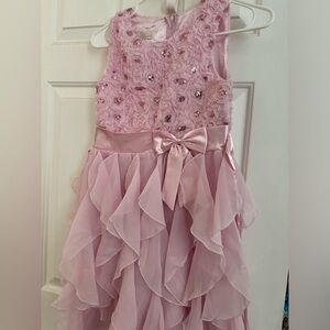 Girls dress